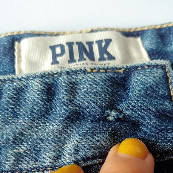 Pink. VS. Stars print jean shorts - Picture 5 of 5